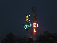 USA - Tulsa OK - Oasis Motel Neon Sign (16 Apr 2009)